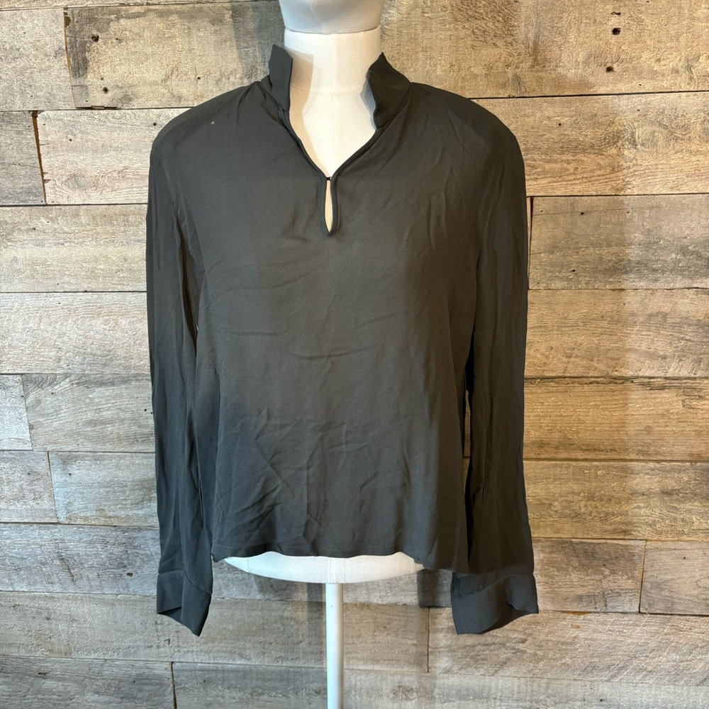 Emporio Armani women's long sleeved collared pullover blouse in size‎ 38